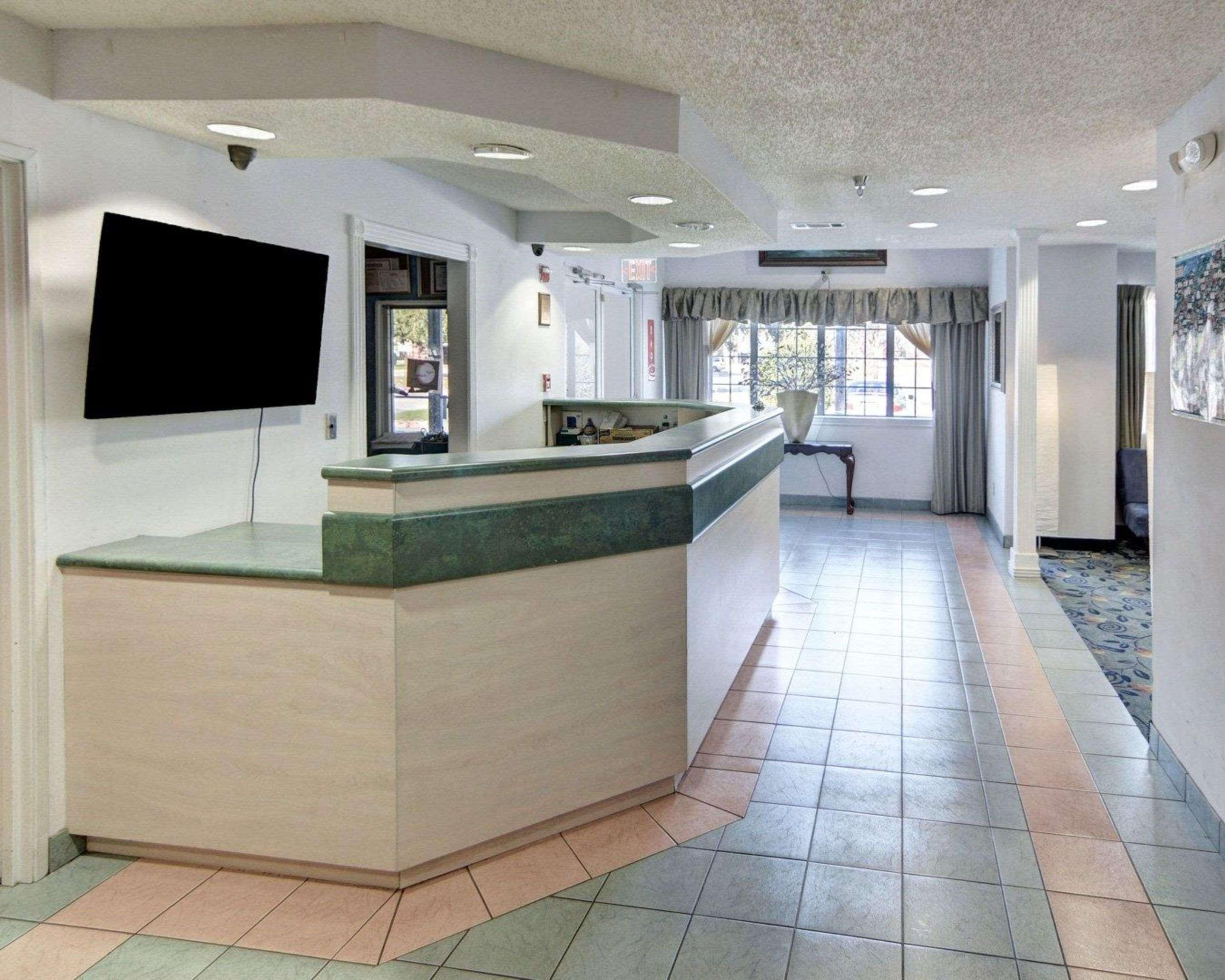 Econo Lodge Inn&Suites Lewisville I-35 Extérieur photo